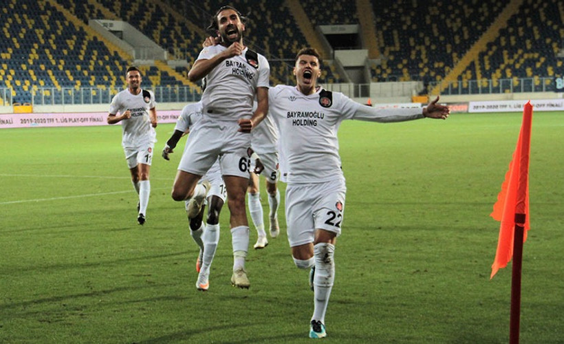 Karagümrükspor Süper Lig'e yükseldi