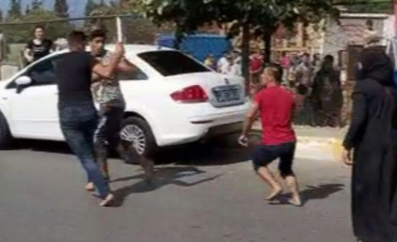 Kurban ettikleri hayvanı paylaşamayıp bu sefer birbirlerini bıçakladılar