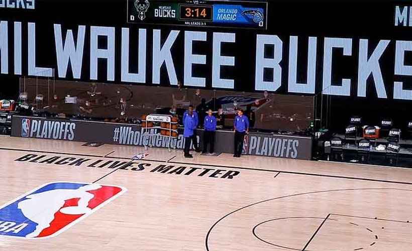 NBA’da, Jacob Blake’in polis tarafından vurulması nedeniyle oyuncular sahadan çekildi