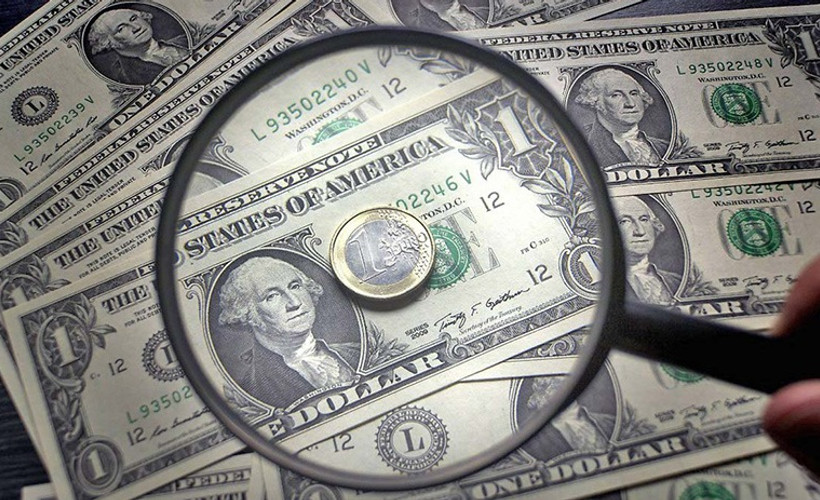 Dolar sabah saatlerinde 7,50'yi aşarak rekor kırdı: Avrupa Merkez Bankası izleniyor