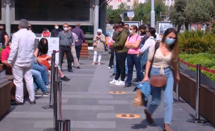 'İzmir'de her gün 450 kişiye Coronavirus tanısı konuyor'
