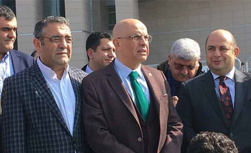 Avukatları: Meclis 4 ay daha bekleseydi Berberoğlu'nun milletvekilliği düşmeyecekti