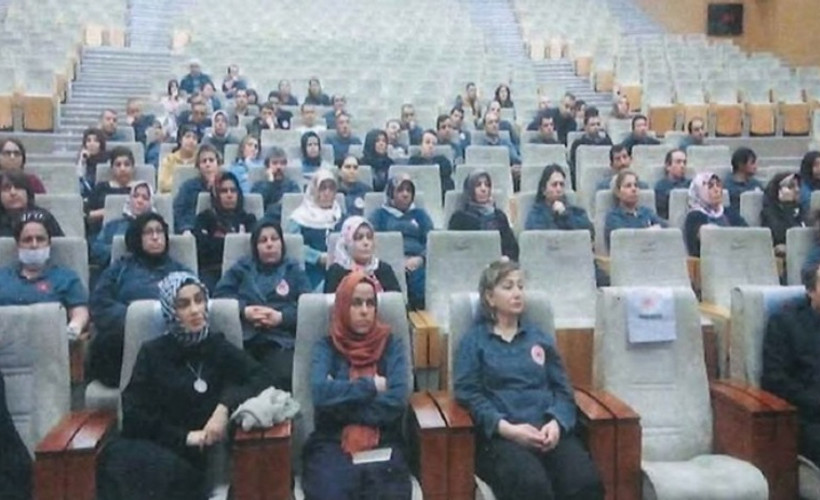 Bakanlık, temizlik personeline maskesiz, mesafesiz Covid-19 eğitimi verdi