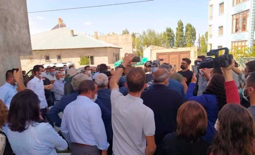 Polisten Servet Turgut’un taziyesine baskın: Taziyeyi derhal bitirin