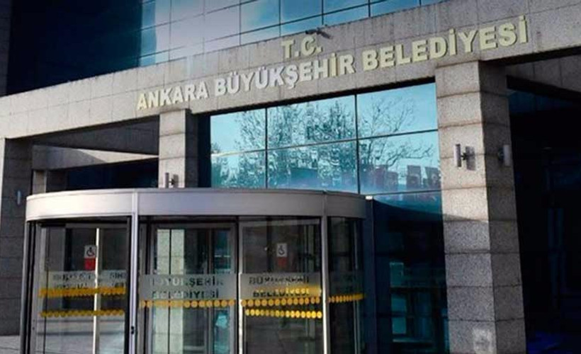 MHP'li Haberal, güvenlik görevlisinin üzerine araç sürdü: ABB görüntülerin tamamını paylaştı