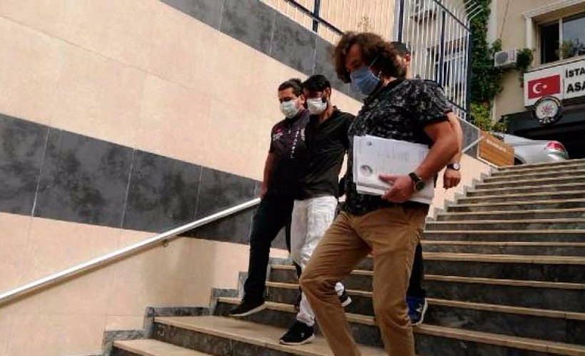 Boşandığı kadınla ilişkisi olduğunu öne sürdüğü erkeği öldürdü