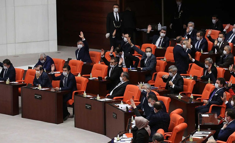 Helikopterden atılan köylülerle ilgili araştırma önergesi AKP-MHP oylarıyla reddedildi
