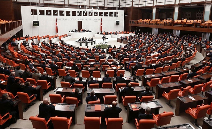 HDP’nin Kobane için verdiği araştırma önergesi AKP-MHP oylarıyla reddedildi