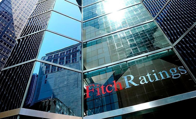 Fitch: Türkiye, Lira'yı güçlendirmek için yeterli çaba göstermiyor