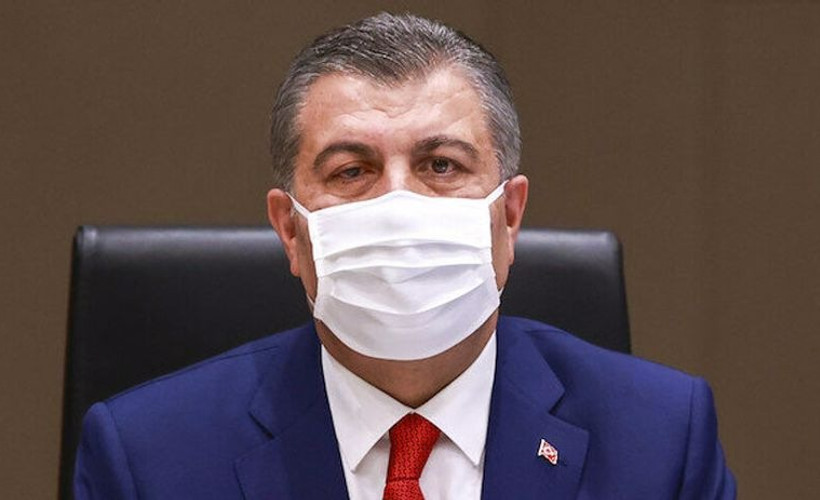 Bakan Koca'dan 'burnun altına indirilmiş maske' açıklaması