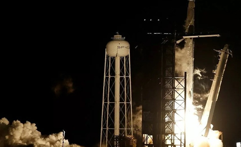 SpaceX ve NASA uzaya ilk operasyonel mürettabatlı uçuş gerçekleştirdi