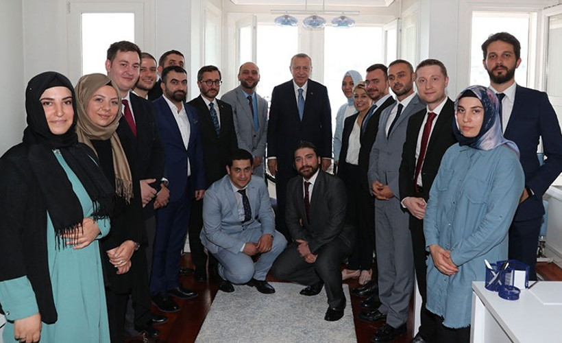 Pelikan grubuna, 'kamu yararına dernek' statüsü verildi