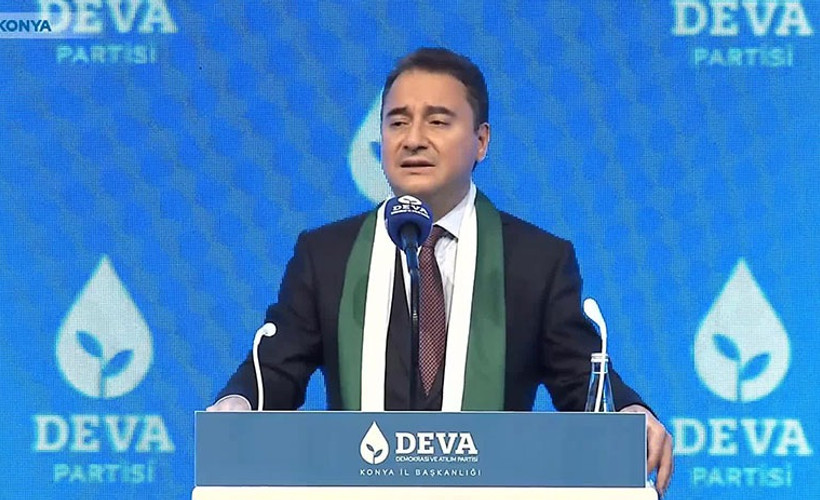 Babacan: Aşı konusunda çok gecikmelerinin sebebi Hazine'yi boşaltmış olmaları