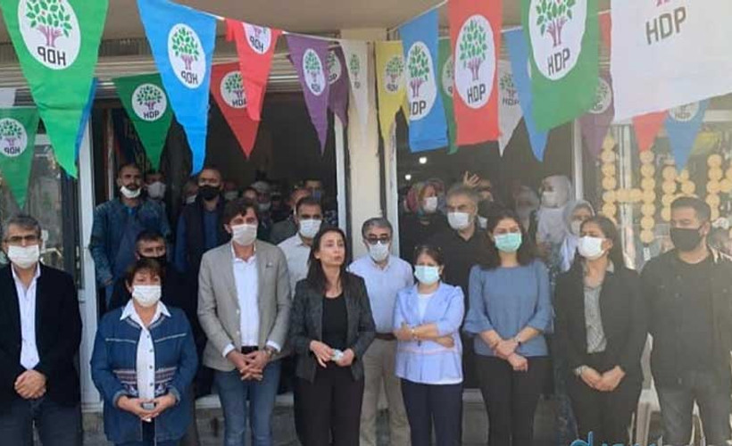 Gözaltı protestosuna 139 bin 500 liralık 'fiziki mesafe' cezası