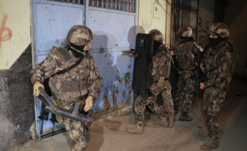 Adana'da IŞİD operasyonu: 4 gözaltı