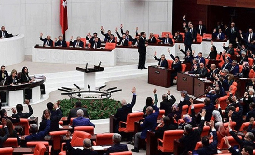 TBMM'ye 6 vekil için 9 yeni fezleke