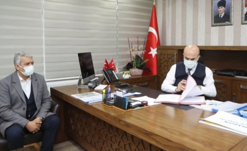 İşçilere yüzde 25 zam vaat eden sendika kayyım masasından yüzde 5'le ayrıldı