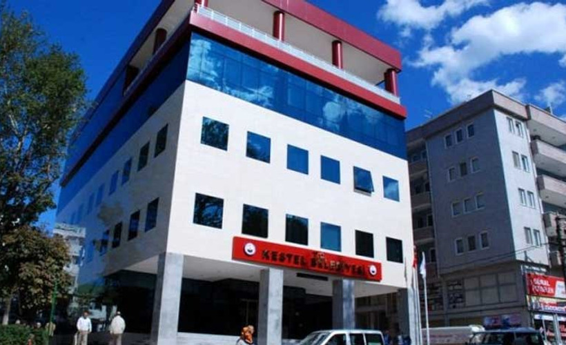 AKP'li belediye 5 milyon liradan fazla harcadığı oteli çürümeye terk etti