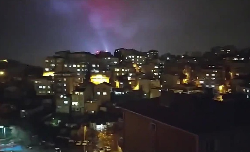 Kayyım rektör protestoları gece de sürdü