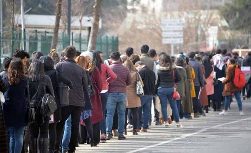 Prof. Konukman: 8 milyondan fazla işsiz var, nerede sizin yüzde 12,7'niz?