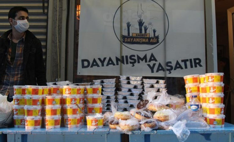 İstanbul Valiliği: Açık alanlarda yemek dağıtılması, uygun görülmemektedir