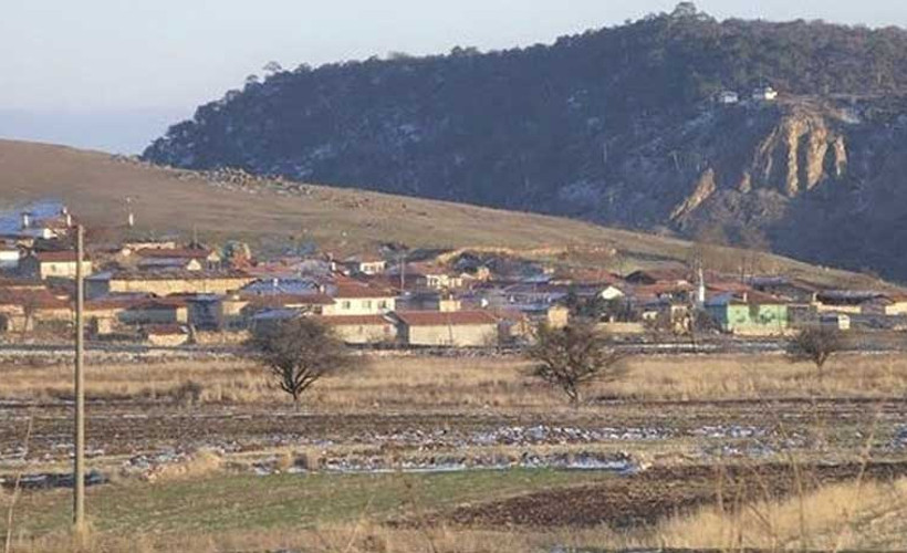 Topraklarını şirketlere satmak istemeyen köylülere tehdit