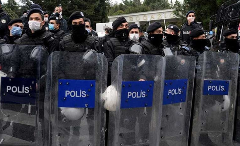 Gözaltına alınan öğrencilere cinsel taciz ve işkence