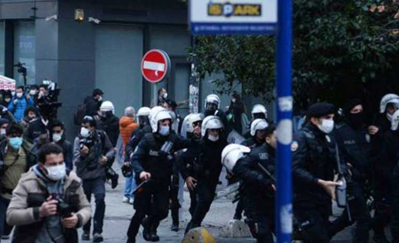 İzmir'de Boğaziçi Üniversitesi öğrencileri ile dayanışma eylemine müdahale