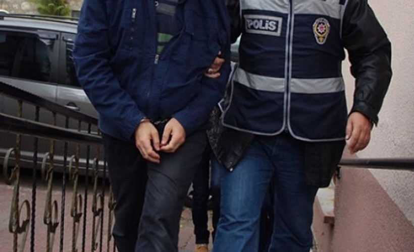 Ev baskınlarında alınan 9 kişinin gözaltı süresi uzatıldı