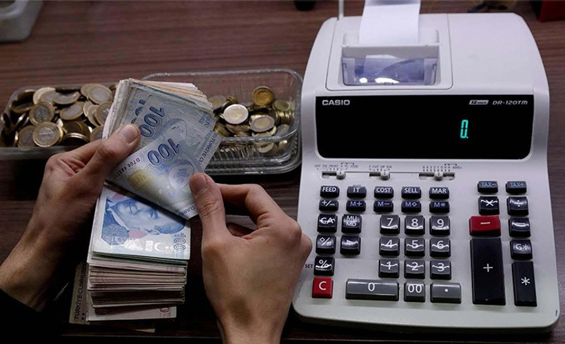 Dolar 7,05 seviyesinde: Küresel piyasalar, ABD ve AB ile ilişkiler izleniyor