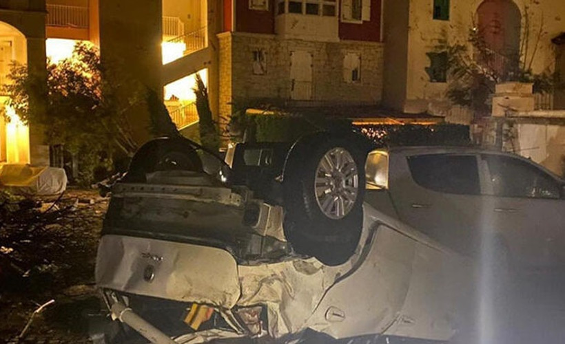 Çeşme'de hortum felaketi: Bir vinç işçi barakalarının üzerine devrildi, 16 yaralı var