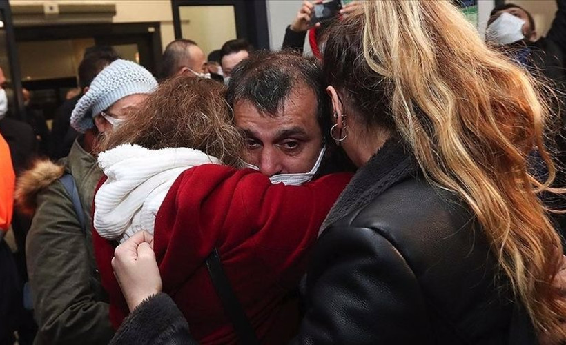 Nijerya'da serbest bırakılan 15 gemici İstanbul'a geldi