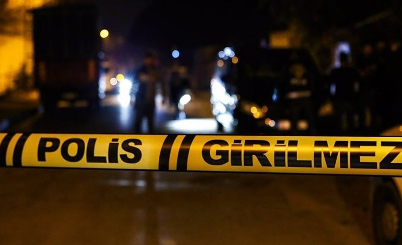 Annesini öldüren babasını ve babaannesini öldürdü
