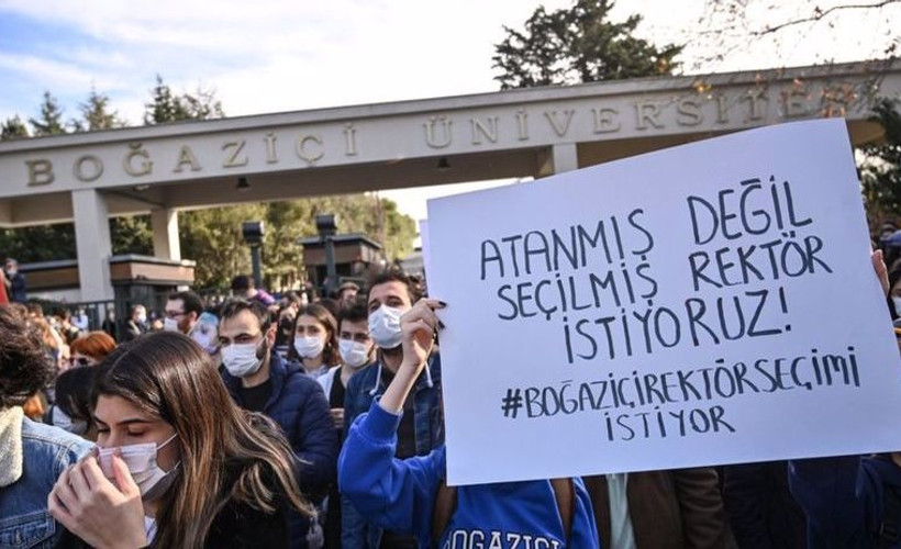 'Savcının iddia etmediği, hâkimin karar vermediği örgüt üyeliğine Soylu ve Altun nasıl karar veriyor?'