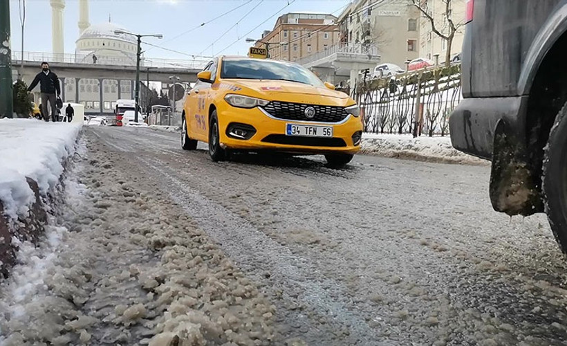 İstanbul'da yüz yüze eğitime bir gün daha ara verildi