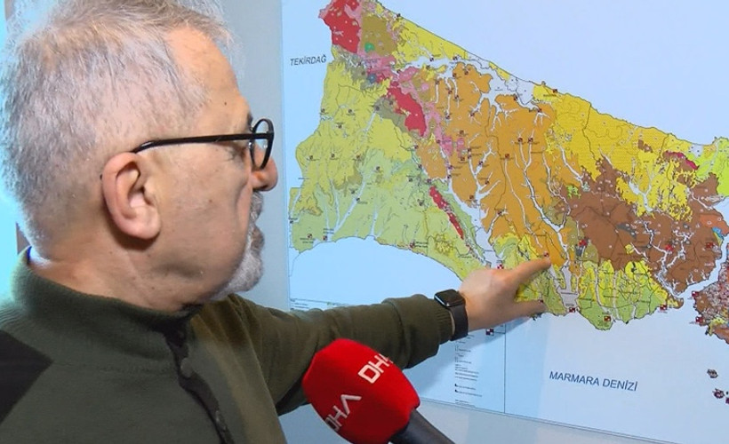'Büyükçekmece-Küçükçekmece arası kayıyor, depremde heyelana dönüşecek'