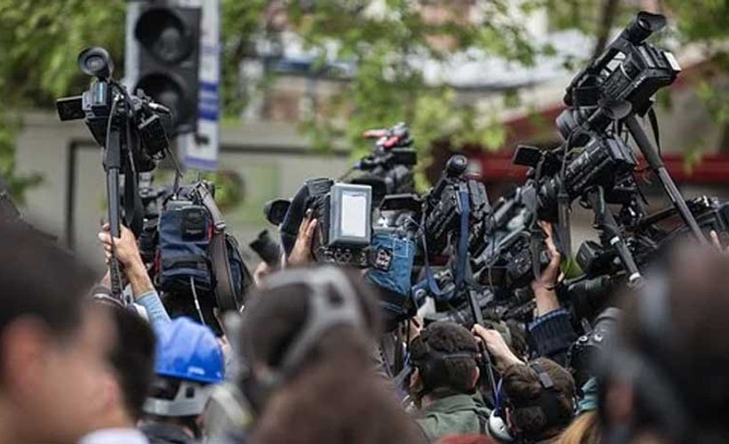 Şubat ayı Basın Özgürlüğü Raporu: 30 gazeteci hakim karşısına çıktı, 5 gazeteciye 25 yıl hapis istendi