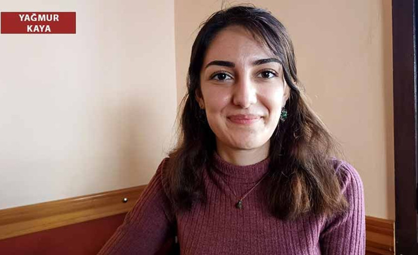 Ev hapsini reddedip Feminist Gece Yürüyüşü'ne geldi: Bugün katledilen kadınların isyanını kuşanıyoruz