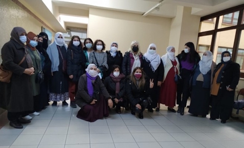 Barış Anneleri mahkemede kendilerini Kürtçe savundu