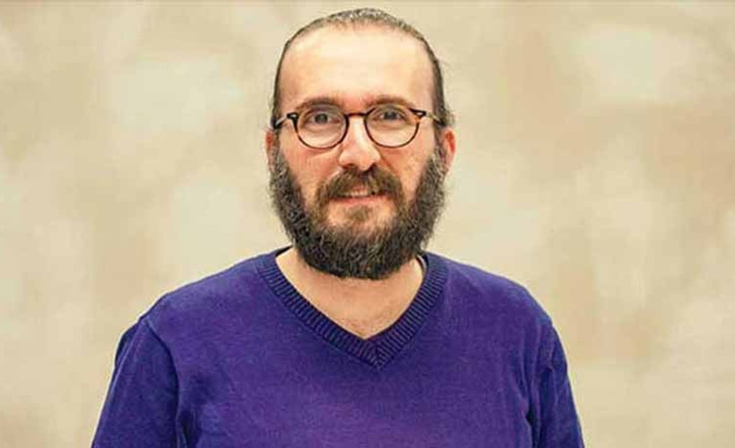 Doç. Dr. Kızıl: 'Aşılar varyantlara ne kadar etkili henüz bilmiyoruz o yüzden açılmak mantıklı değil'