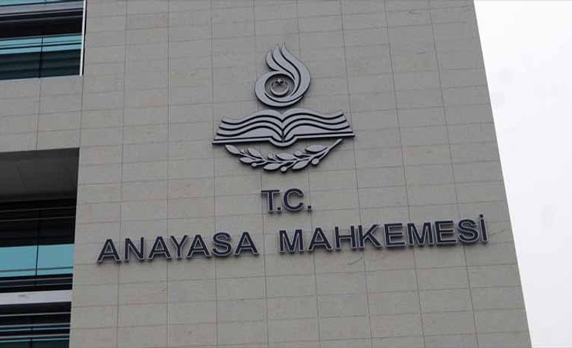 Anayasa Mahkemesi çocuklarının intiharından okul yönetimini sorumlu tutan aileyi haklı buldu