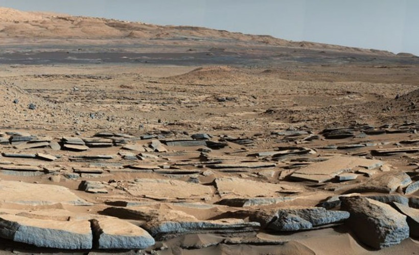 Mars'ın yüzeyinden kaybolan suyun kabuğunda sıkıştığı düşünülüyor