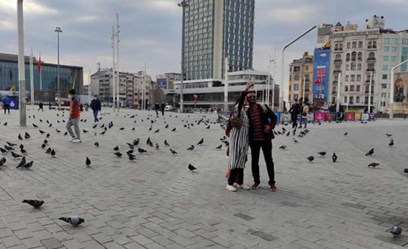 Taksim Meydanı turistlere kaldı