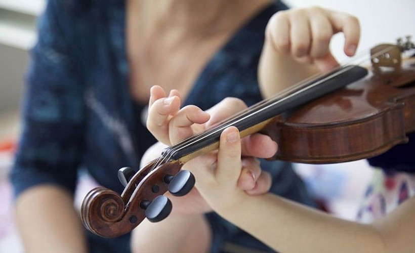 Müzikle ilgilenenlerin beyinleri daha yavaş ve daha sağlıklı yaşlanıyor