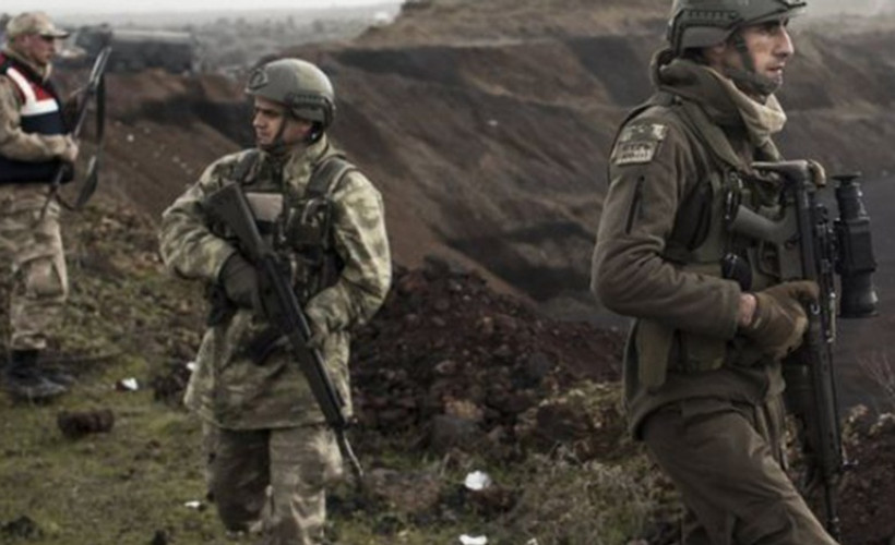Afrin'de 2 asker hayatını kaybetti