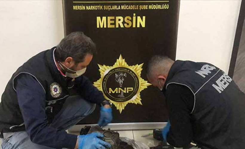 Mersin'de kargoyla gönderilen şanzımandan 3,9 kilo metamfetamin çıktı