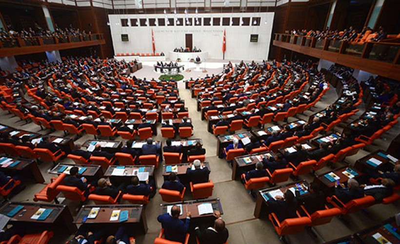 Cezaevlerinde görüşmelerin kaydedilmesi şimdilik askıya alındı