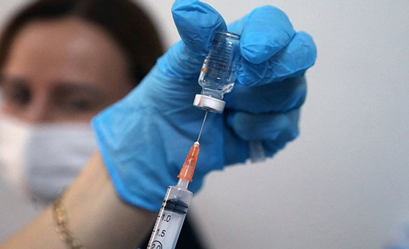'Türkiye'de BioNTech aşısı yaptırılabiliyor ancak Sinovac aşısı yaptırılamıyor'