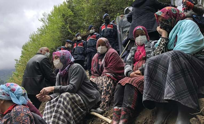 Sanatçılardan çağrı: Beş kuruş kazanacaklar diye beş bin yılımız gidecek, çekin gidin kardeşim!