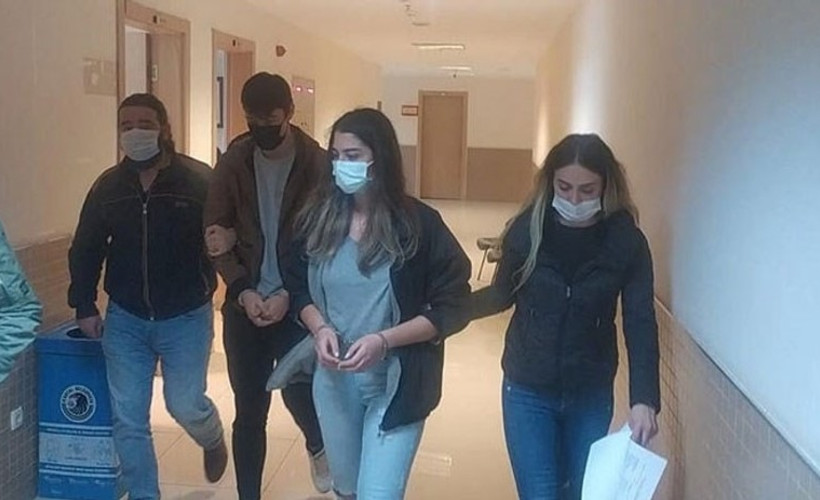 TikTok'ta Türkiye pasaportu videosu çeken gençlere yurt dışı çıkış yasağı